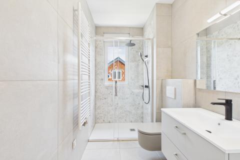 Zagreb, Resnik-novogradnja, četverosoban stan 93m2 i 2 parkirna mjesta