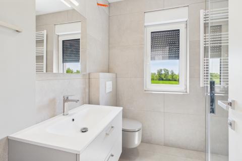 Zagreb, Resnik-novogradnja, trosoban stan 68 m2 i parkirno mjesto