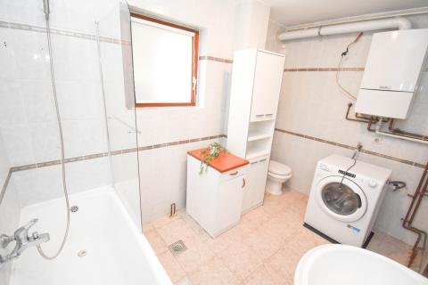 Zagreb, Gajnice, stan s dvori&scaron;tem (PET FRIENDLY)