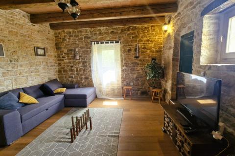 Istria, Svetvinčenat, Borkodići - Stone House with Swimming Pool and Courtyard, 507 m&sup2;