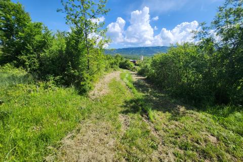 Istra, Buzet - zemlji&scaron;te za prenamjenu, PRILIKA