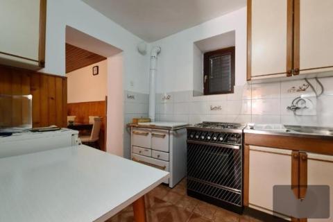 Svetvinčenat, Foli - Move-in Ready Stone House, 100 m&sup2;, Courtyard, Private Well
