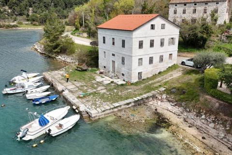 Istra, Tar - Ekskluzivna povijesna rezidencija prvi red do mora