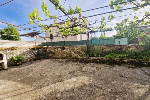 Svetvinčenat, Foli - Move-in Ready Stone House, 100 m&sup2;, Courtyard, Private Well
