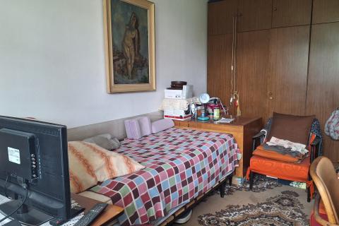 Zagreb, Stenjevec: Trosoban stan u mirnoj ulici s balkonom