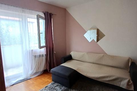 Istra,Pula-garsonjera s parkirnim mjestom,ekskluziva