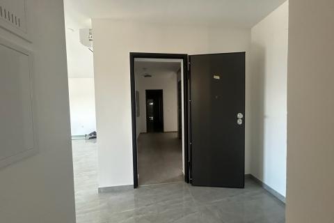 Poreč, okolica- stan 800 metara od mora u novogradnji