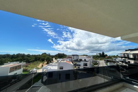 Poreč, okolica- stan 800 metara od mora u novogradnji