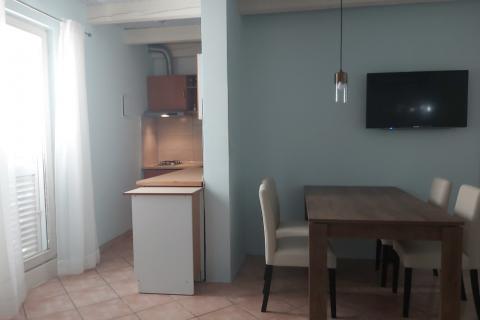 Istra, Rovinj- stan u prizemlju nedaleko plaža+parking