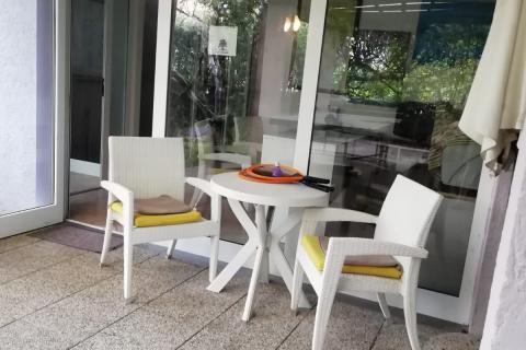 Istra, Rovinj- stan u prizemlju nedaleko plaža+parking