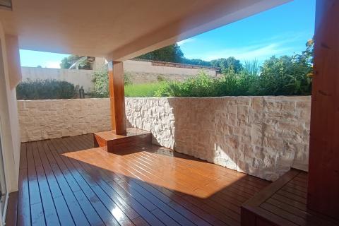 Istra, Umag- Okolica Umaga na 40 metara do mora renovirani stan