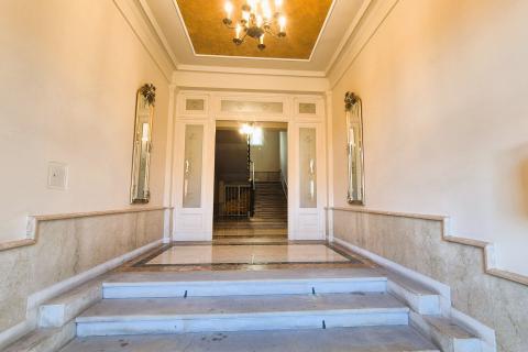 Opatija, centar- luksuzan stan u prekrasnoj vili