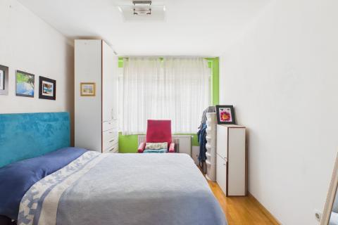 Zagreb, Tre&scaron;njevka-dvosoban stan 49m2 s balkonom, lift