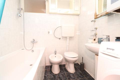 Zagreb, centar &ndash; Palmotićeva, lijepi stan, 105m2 