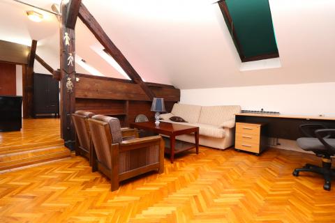 Zagreb, centar &ndash; Palmotićeva ulica, lijepi stan, 105m2 