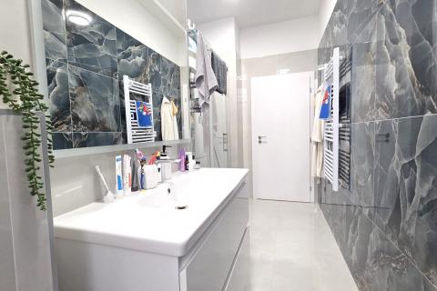 Rijeka, Centar, Luksuzno adaptiran stan, 65m2