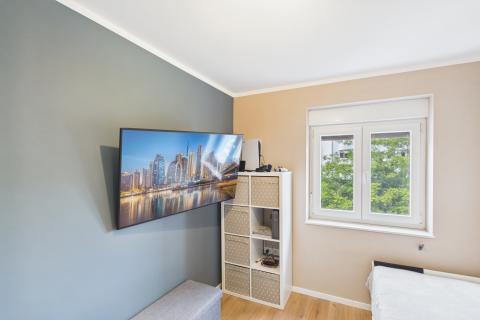 Rijeka, Re&scaron;etari, Adaptiran stan s panoramskim pogledom, 73m2