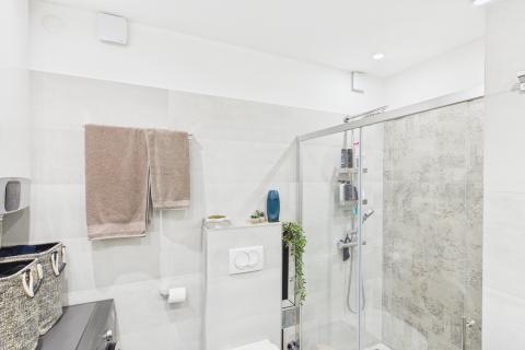 Rijeka, Re&scaron;etari, Adaptiran stan s panoramskim pogledom, 73m2