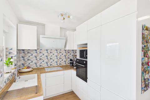 Rijeka, Re&scaron;etari, Adaptiran stan s panoramskim pogledom, 73m2