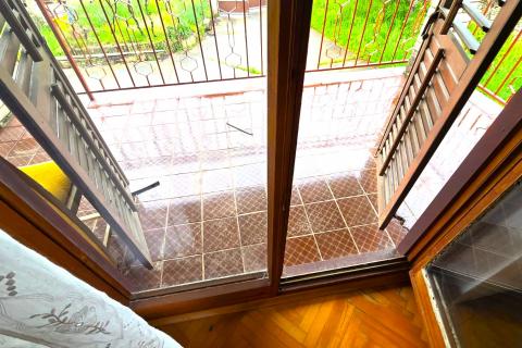 Rovinj, 9 km, 180 m2 stambene povr&scaron;ine + 400 m2 vrt