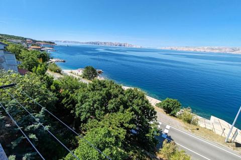 Senj, stan 52m2, prvi red do mora