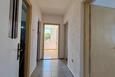 Senj, stan 52m2, prvi red do mora