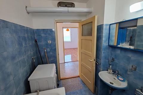 Senj, stan 52m2, prvi red do mora