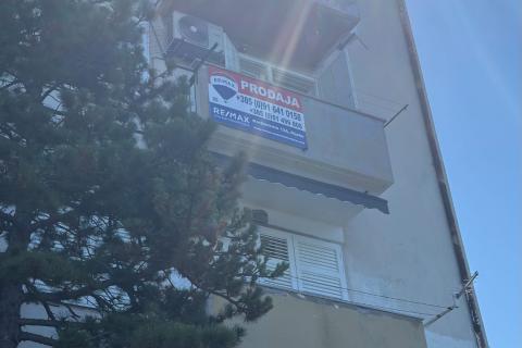 Senj, stan 52m2, prvi red do mora