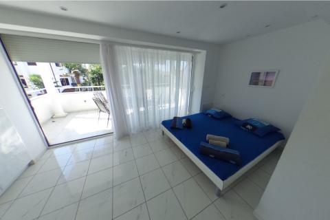 Rovinj- apartmanska kuća sa &scaron;est studio-apartmana