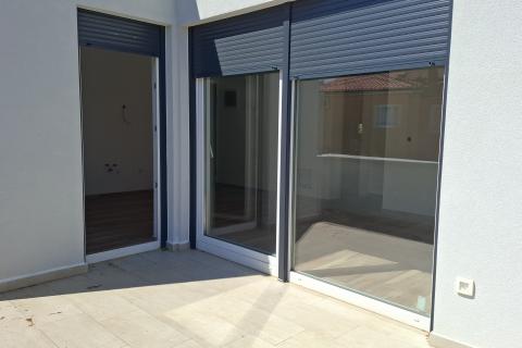 Istria, Cittanova &ndash; Nuova costruzione, 60 m&sup2;, Posizione tranquilla vicino al mare