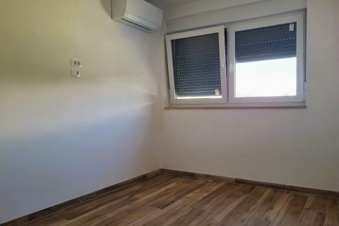 Istria, Cittanova &ndash; Nuova costruzione, 60 m&sup2;, Posizione tranquilla vicino al mare