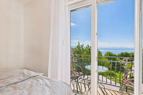 Opatija, Bregi - Dvoetažni stan, terasa