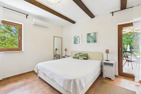 Istra, Svetvinčenat - predivna vila sa bazenom
