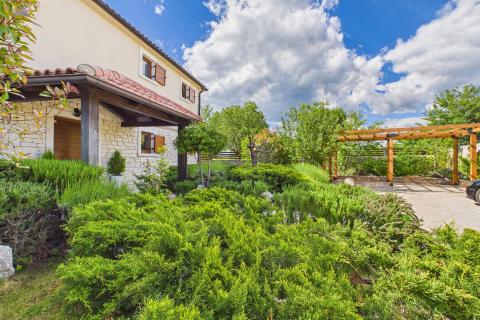Istra, Svetvinčenat - predivna vila sa bazenom