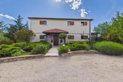 Istra, Svetvinčenat - predivna vila sa bazenom
