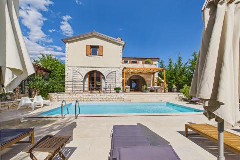 Istra, Svetvinčenat - predivna vila sa bazenom