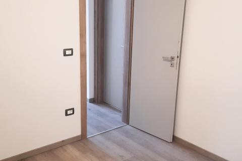 Istra, Umag - centar, novogradnja, stan za poslovni prostor, 950 &euro; + PDV
