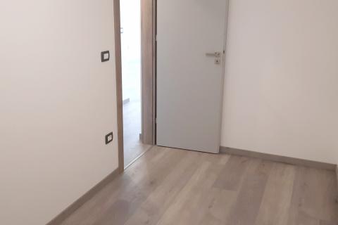 Istra, Umag - centar, novogradnja, stan za poslovni prostor, 950 &euro; + PDV