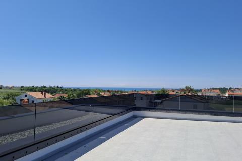 Zweizimmerwohnung mit Terrasse und Meerblick &ndash; Novigrad