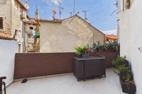 Flat/Appartement Centar, Pula, 74m2