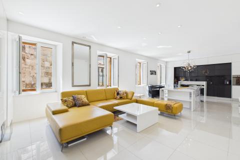 Flat/Appartement Centar, Pula, 74m2