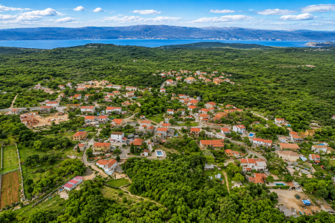 Bauland Garica, Vrbnik, 2.555m2