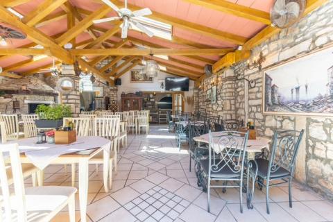 Istra,Umag-Restoran drugi red do mora