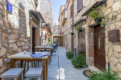 Istra,Umag-Restoran drugi red do mora