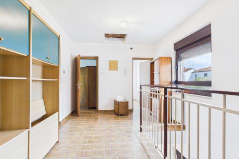 Istra, Rovinj- Kuća s pet stambenih jedinica