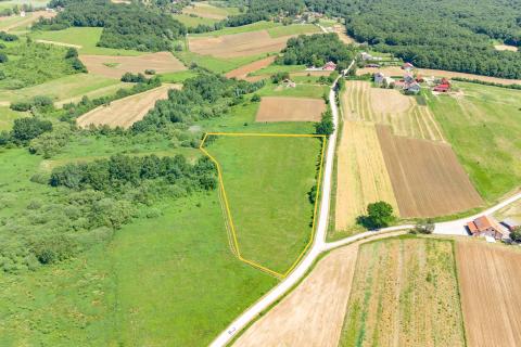Pisarovina, Bratina, atraktivno građevinsko zemlji&scaron;te s otvorenim pogledom