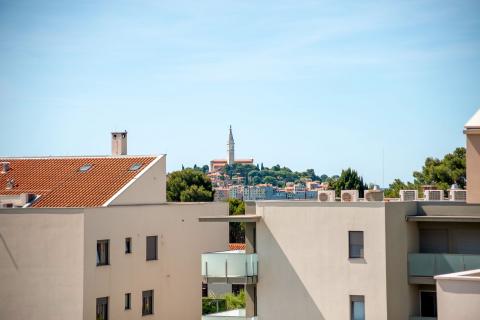 ISTRA, ROVINJ - Penthouse 185 m2 s pogledom na more i garažom 