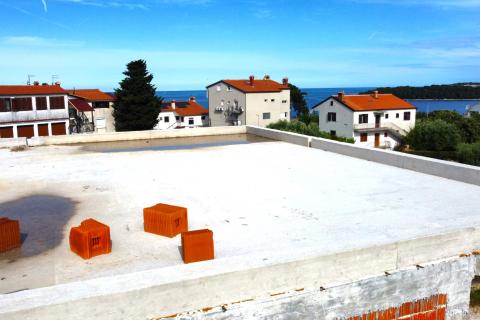Rovinj- novogradnja na pje&scaron;ačkoj udaljenosti do centra-prizemlje+vrt