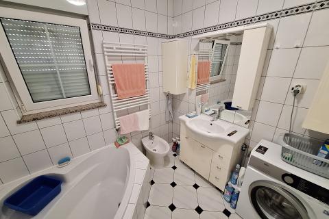 Lovran, okolica - obiteljska kuća s pogledom