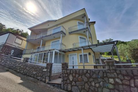 Lovran, okolica - obiteljska kuća s pogledom